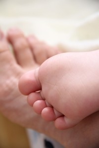 toddler-and-mom-feet-1442012-m-200x300.jpg